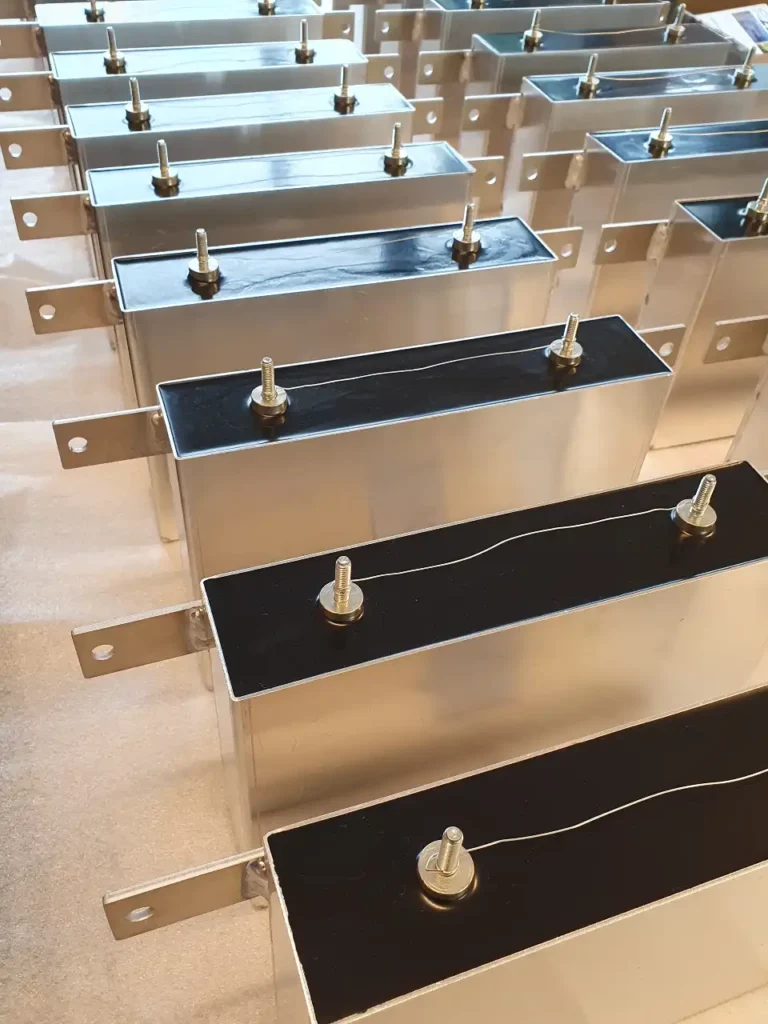condesateurs sur mesure electrolytiques
