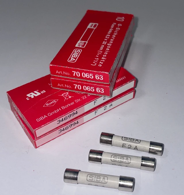 fusible miniature siba