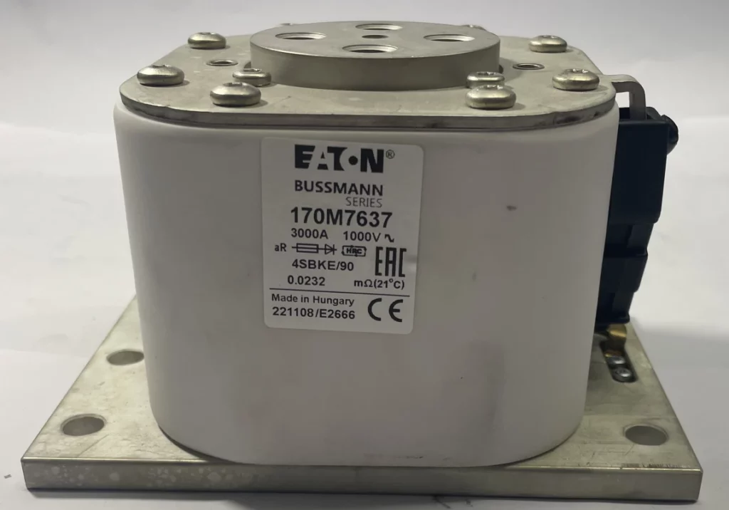 fusible ur socle bussmann